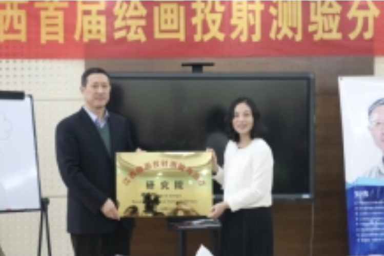 经济贸易信息咨询;企业管理咨询;摄影摄像服务;电脑图文设计;国内各类